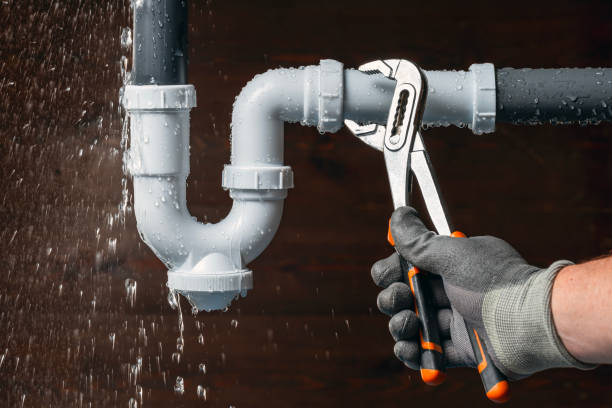 Professional Leak Detection technician working in Upland, IN